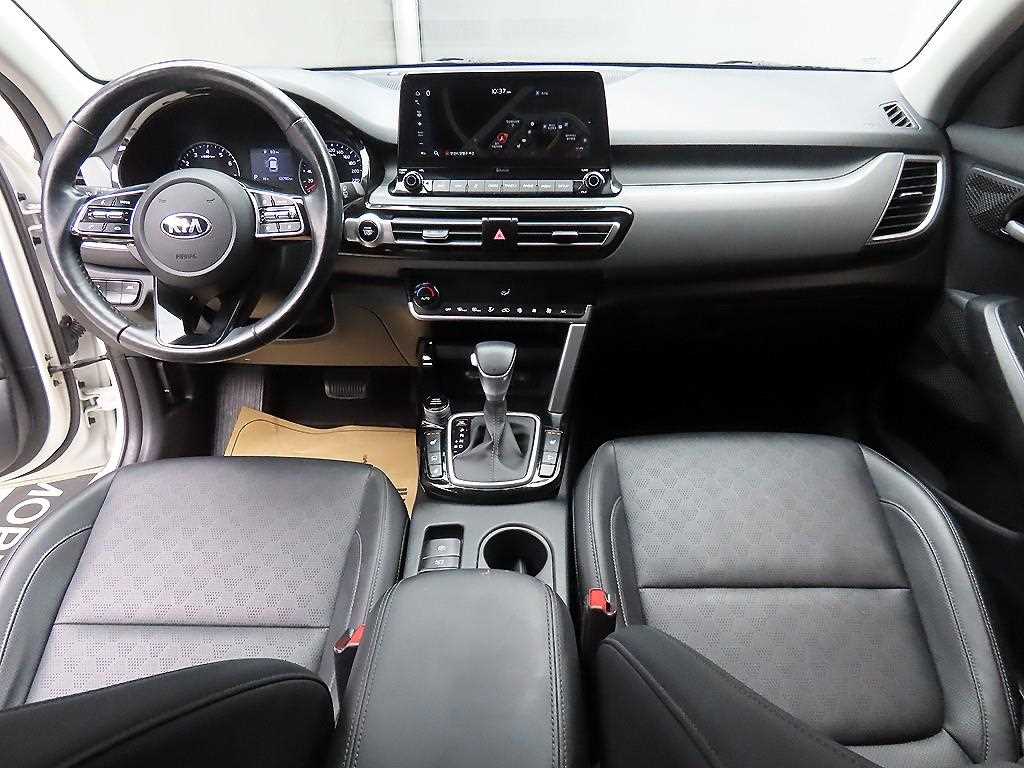 KIA Seltos - Vista 7