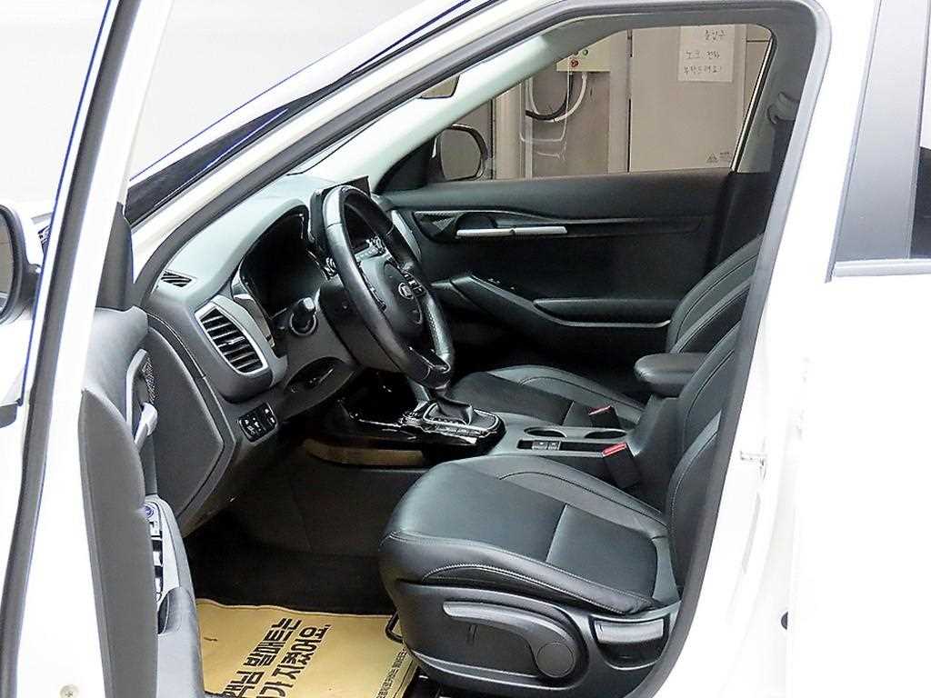 KIA Seltos - Vista 5