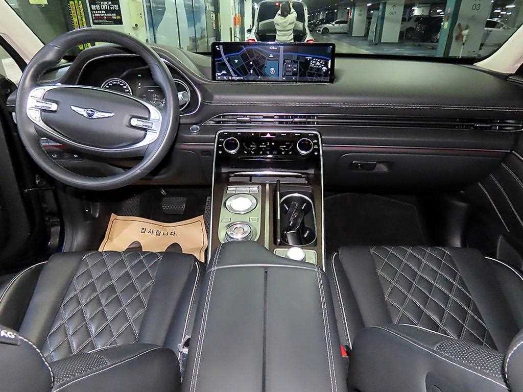 Genesis GV80 - Vista 10