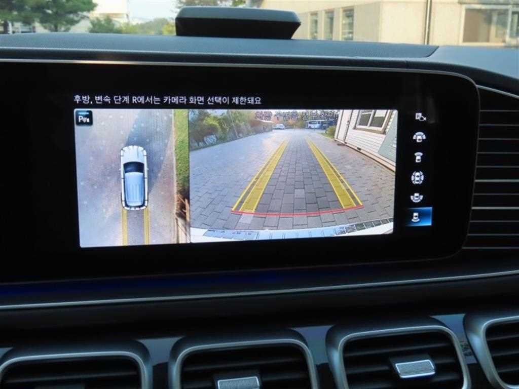 Mercedes Benz GLE Class - Vista 9