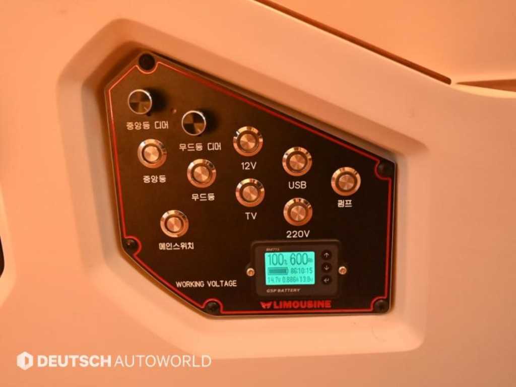 HYUNDAI Staria 2023 Blanco - Importación desde Corea - HF Imports Iquique - Foto 16