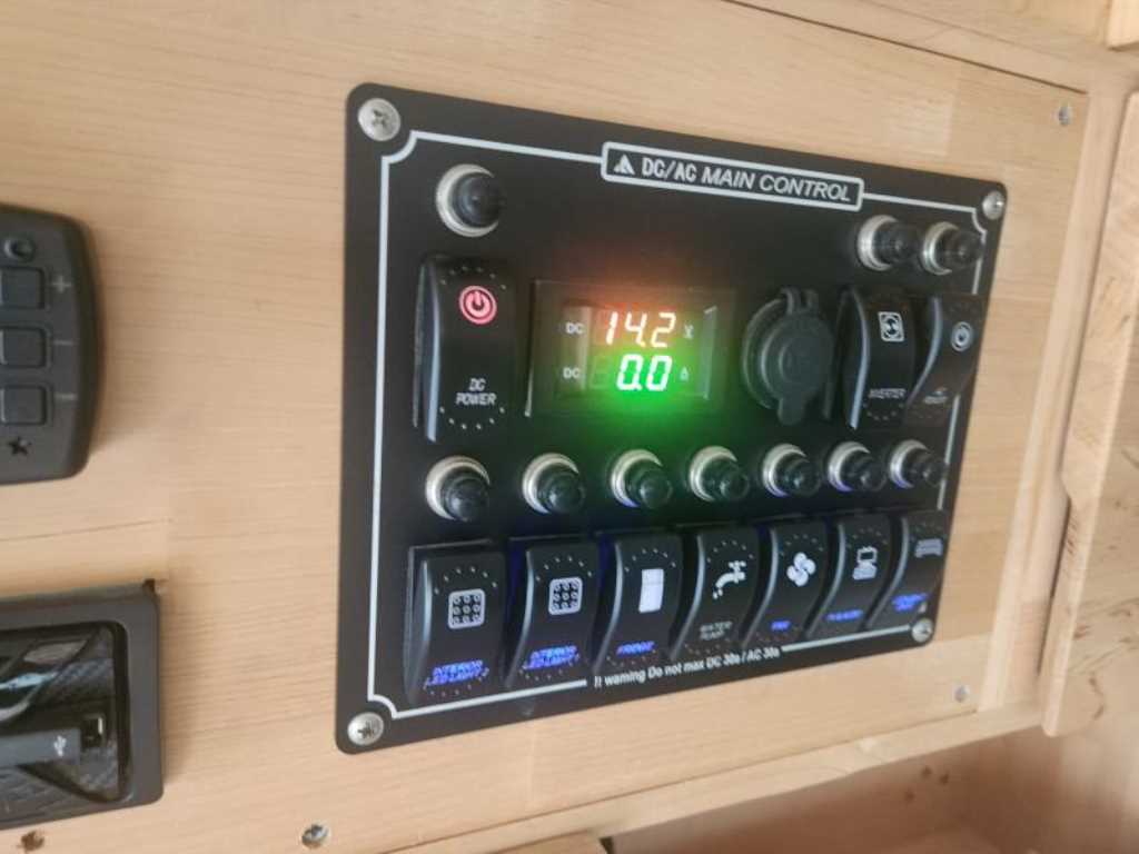 HYUNDAI Starex - Vista 11