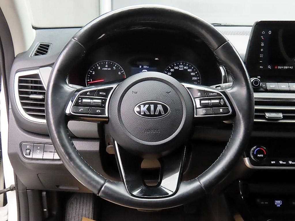 KIA Seltos - Vista 9