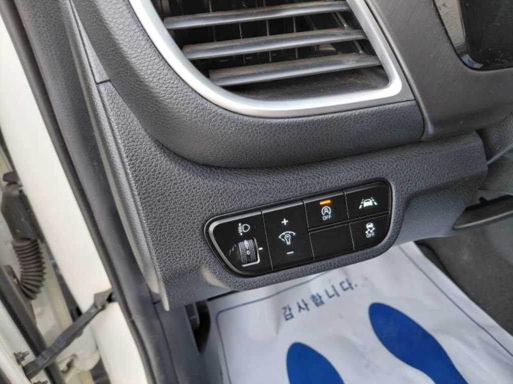 KIA Seltos - Vista 10