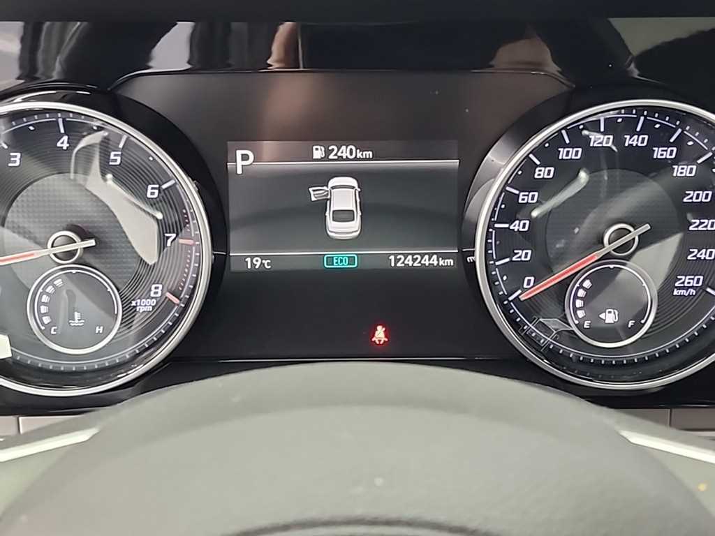 HYUNDAI Grandeur - Vista 6