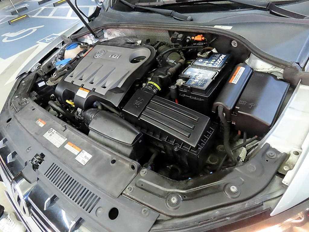 Volkswagen Passat 2014 Gris - Importación desde Corea - HF Imports Iquique - Foto 19