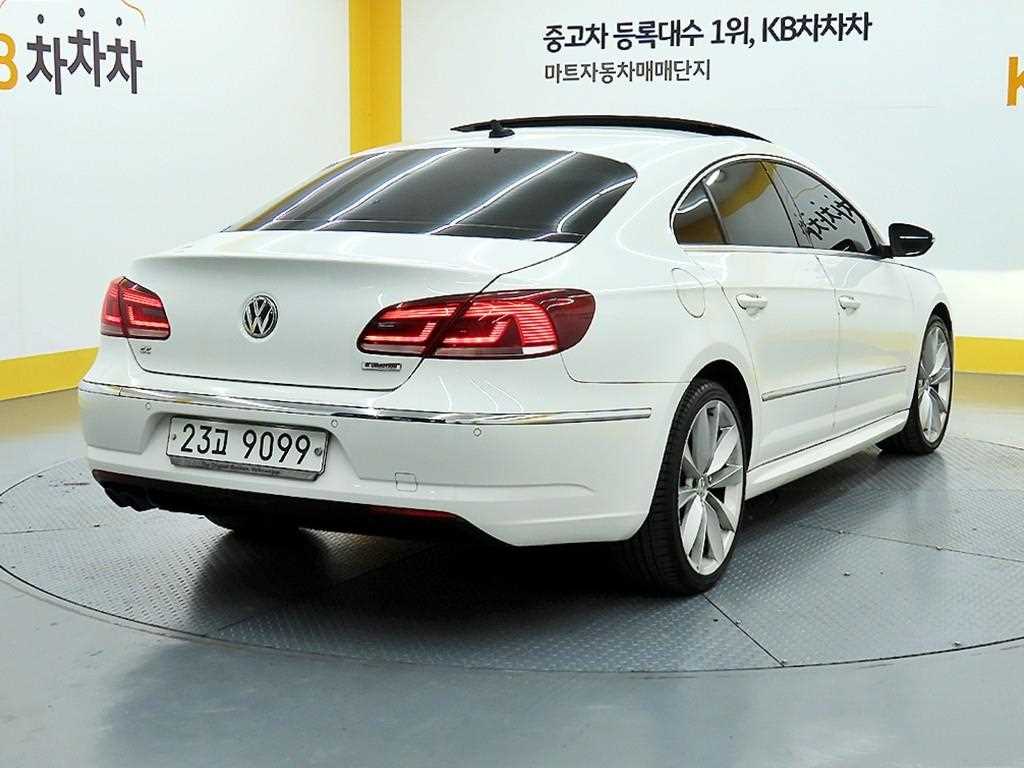 Volkswagen CC - Vista 4