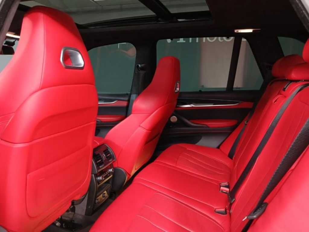 BMW X5M - Vista 8