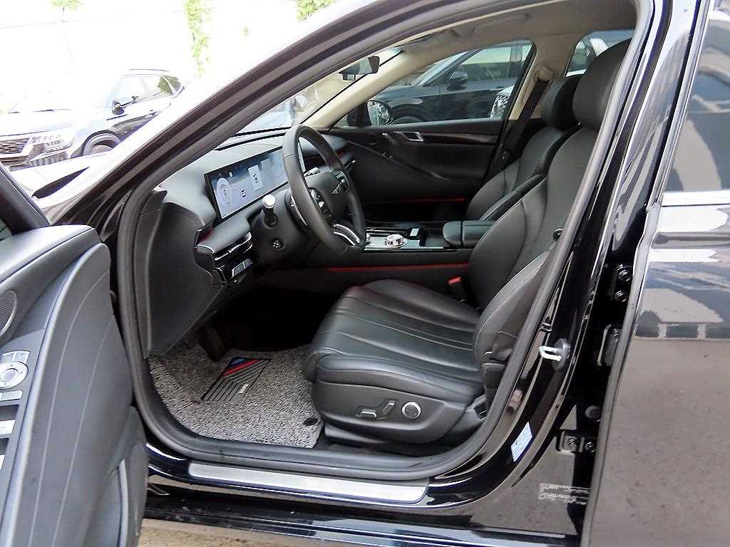 Genesis G80 - Vista 5