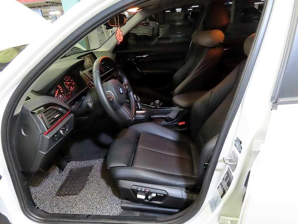 BMW 1 series - Vista 6