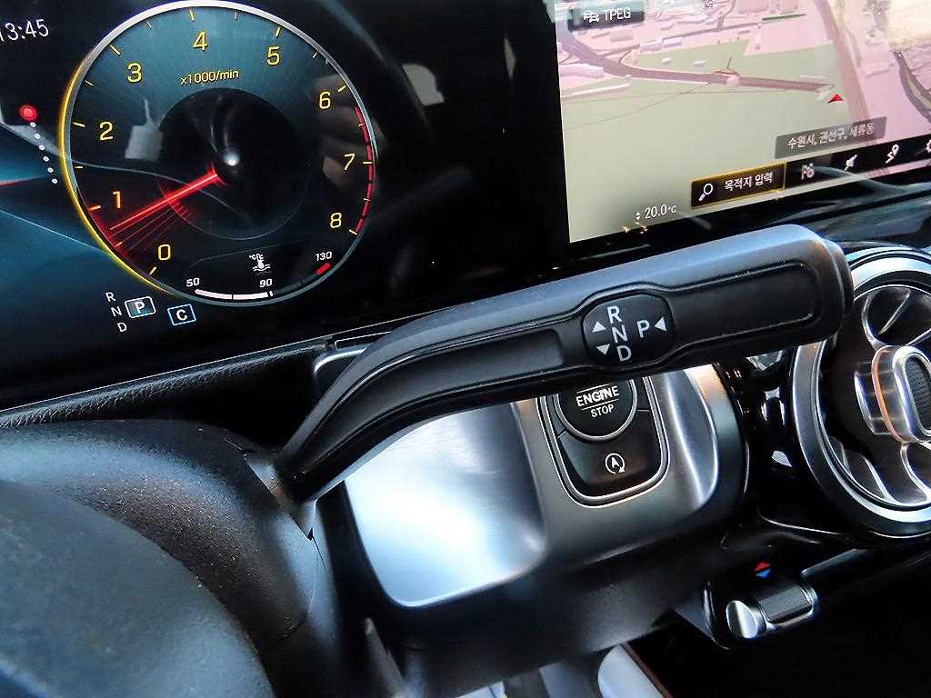 Mercedes Benz GLB Class - Vista 10