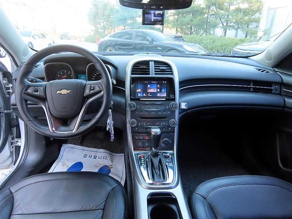 Chevrolet Malibu - Vista 7