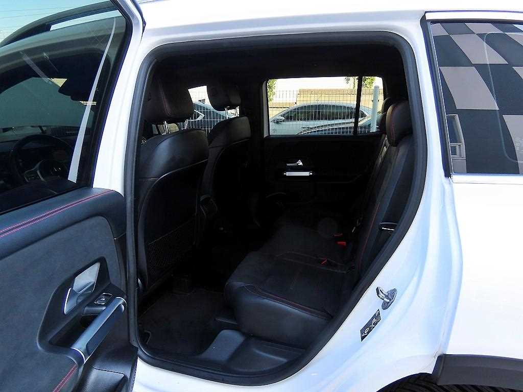 Mercedes Benz GLB Class - Vista 6