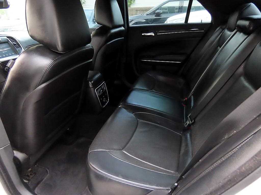 Chrysler 300C - Vista 6