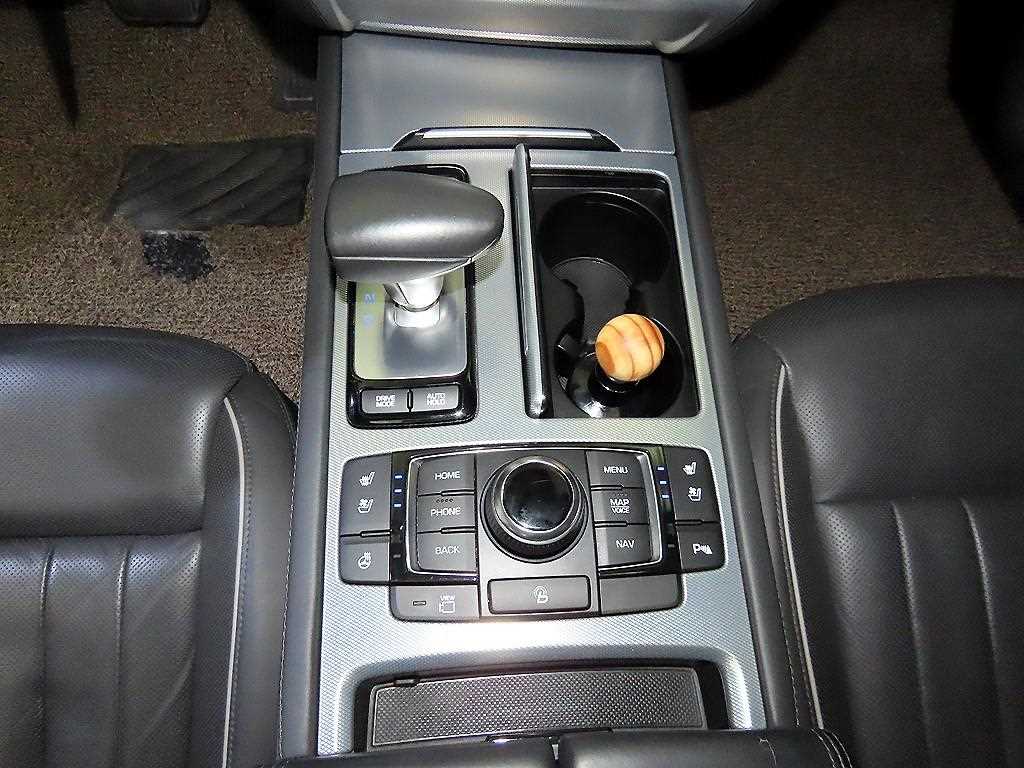 Genesis G80 - Vista 12