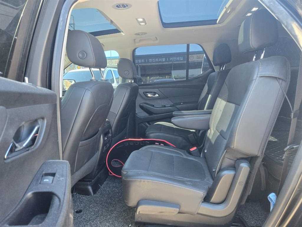 Chevrolet Travers 2020 Negro - Importación desde Corea - HF Imports Iquique - Foto 17