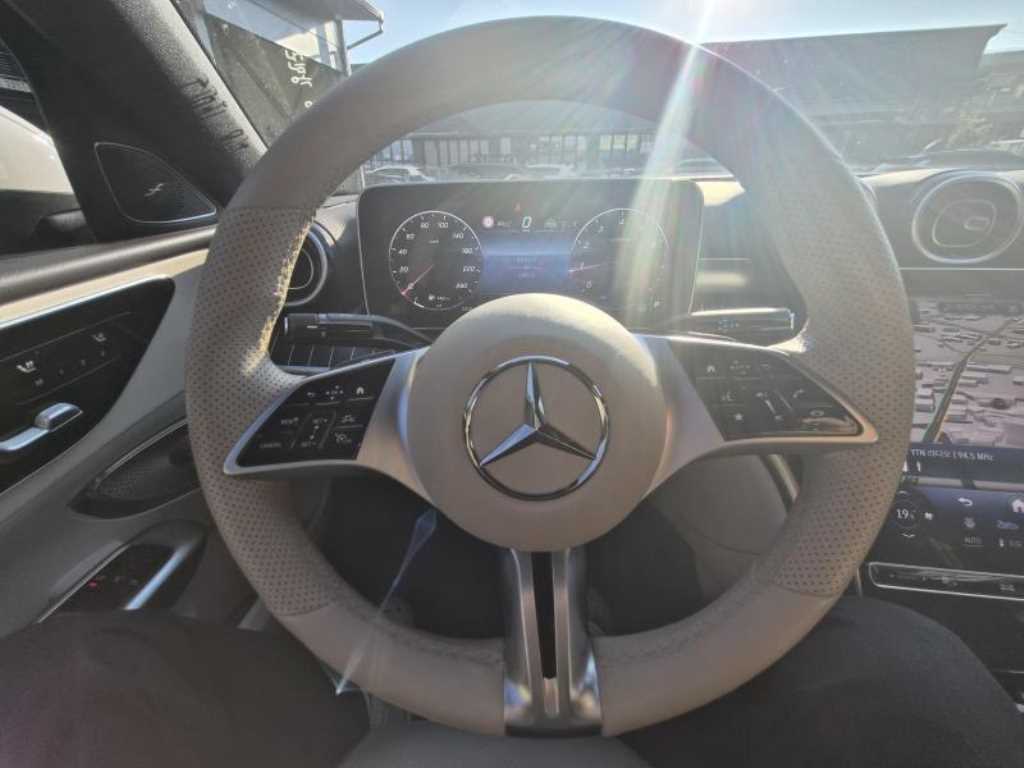 Mercedes Benz C Class - Vista 7