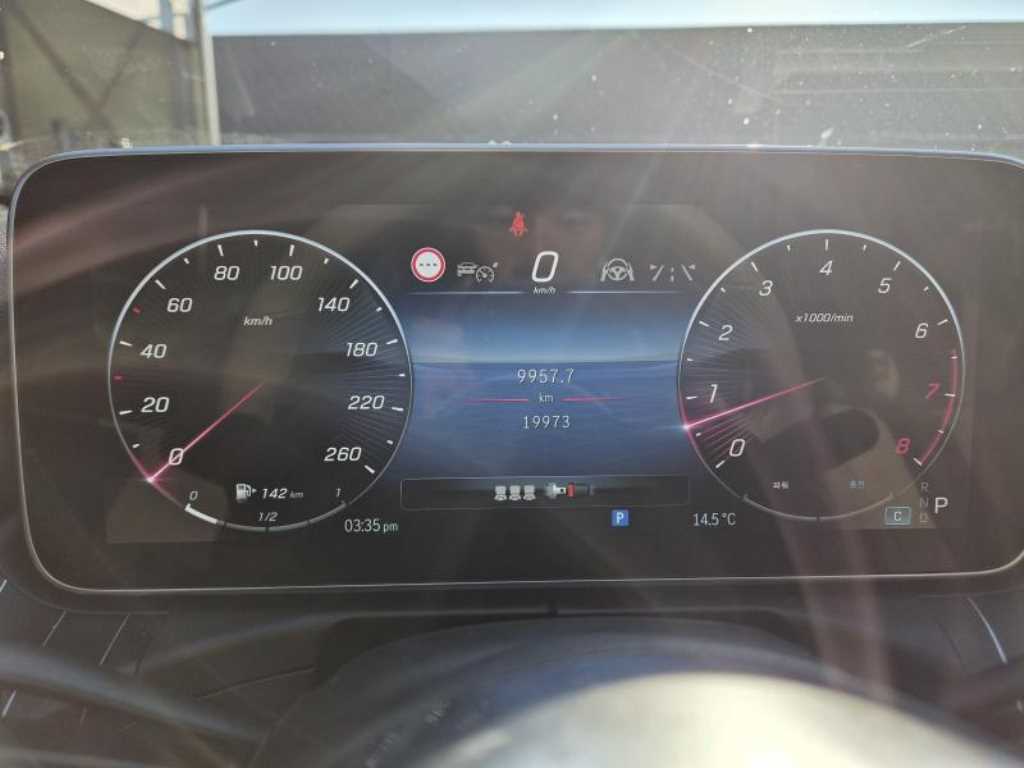 Mercedes Benz C Class - Vista 8