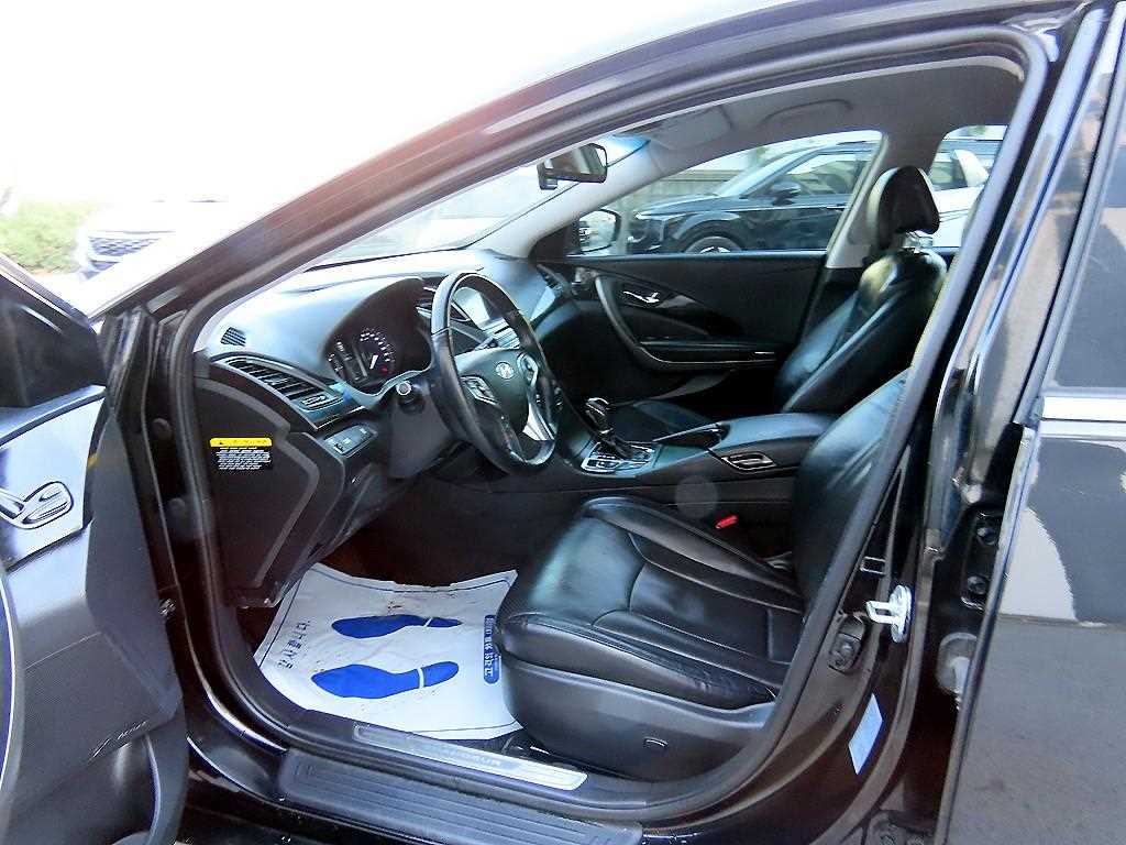 HYUNDAI Grandeur - Vista 5