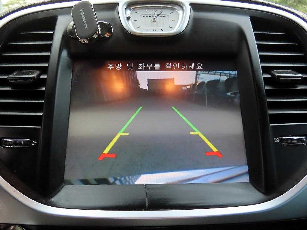 Chrysler 300C 2014 Blanco - Importación desde Corea - HF Imports Iquique - Foto 14