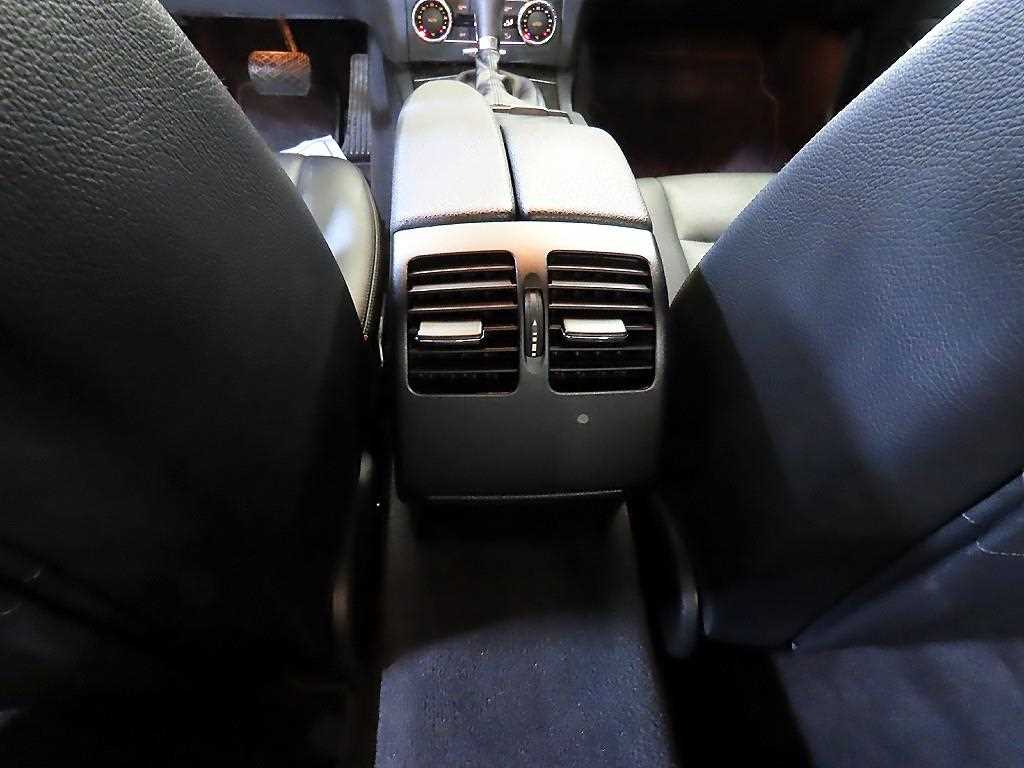 Mercedes Benz C Class 2012 - Importación desde Corea - HF Imports Iquique - Foto 15