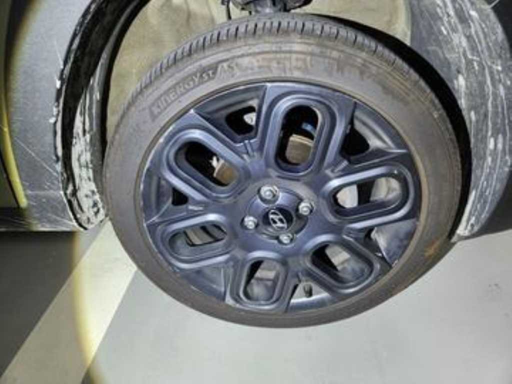 HYUNDAI Casper - Vista 9