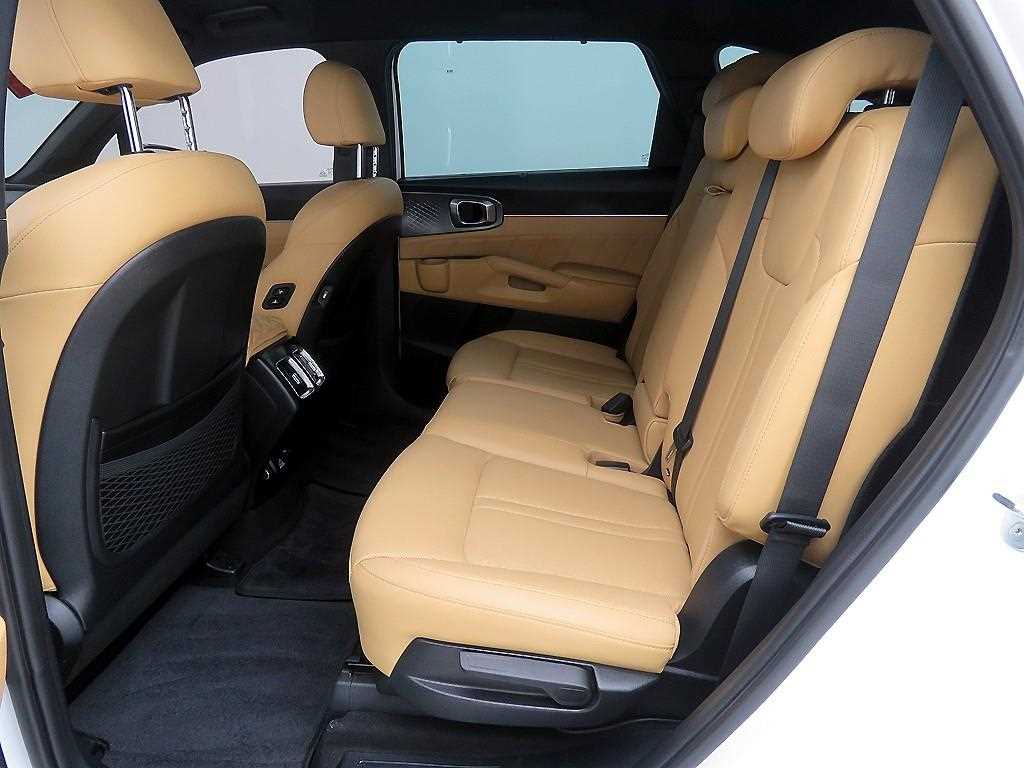 KIA Sorento - Vista 8