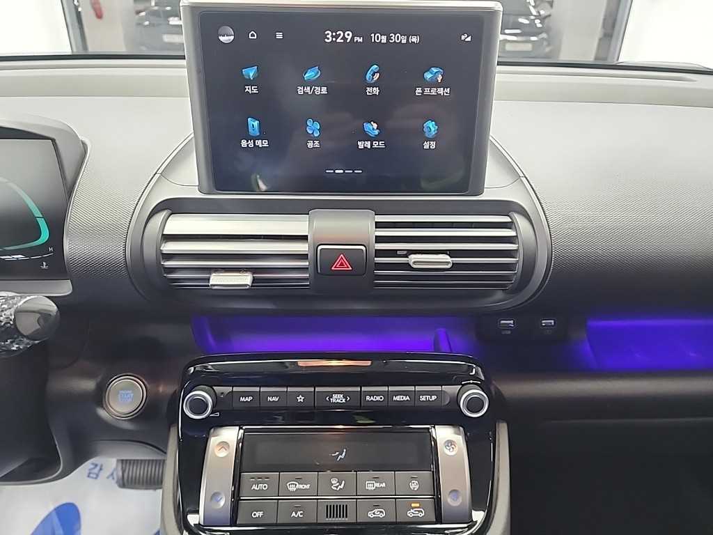 HYUNDAI Casper - Vista 10