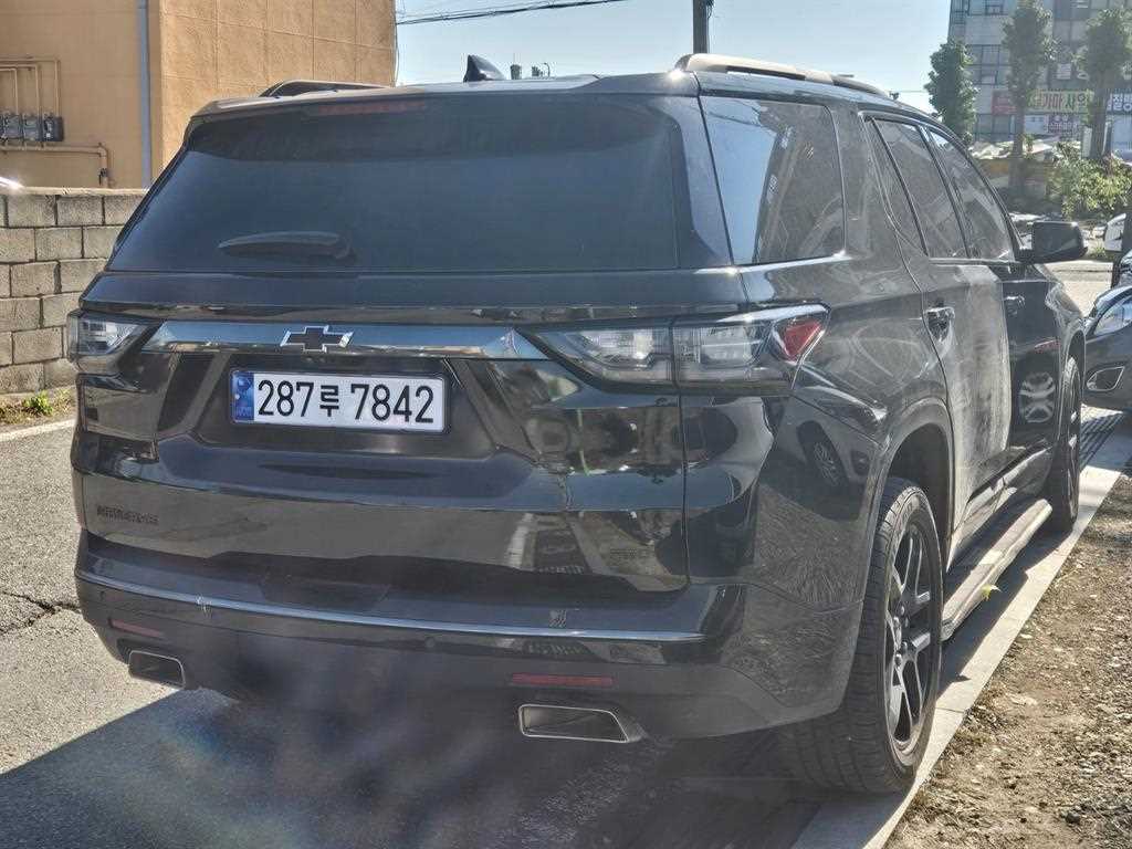 Chevrolet Travers - Vista 4