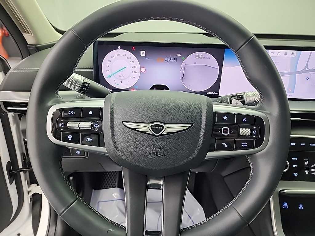 Genesis GV80 - Vista 9