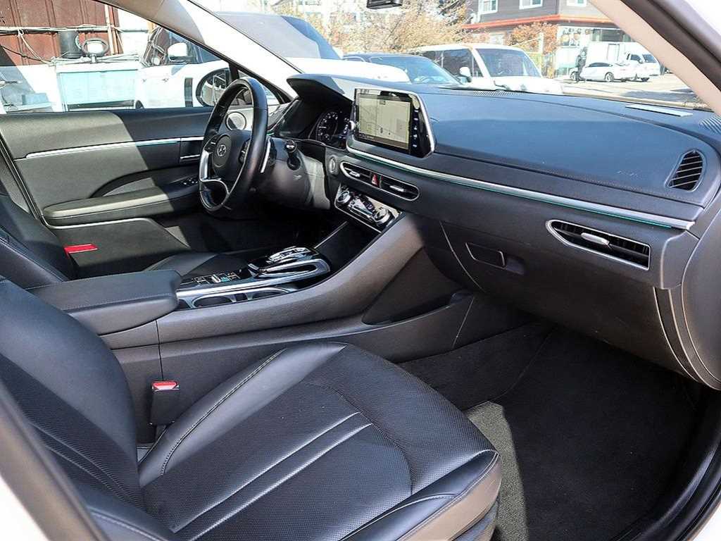 HYUNDAI Sonata - Vista 11