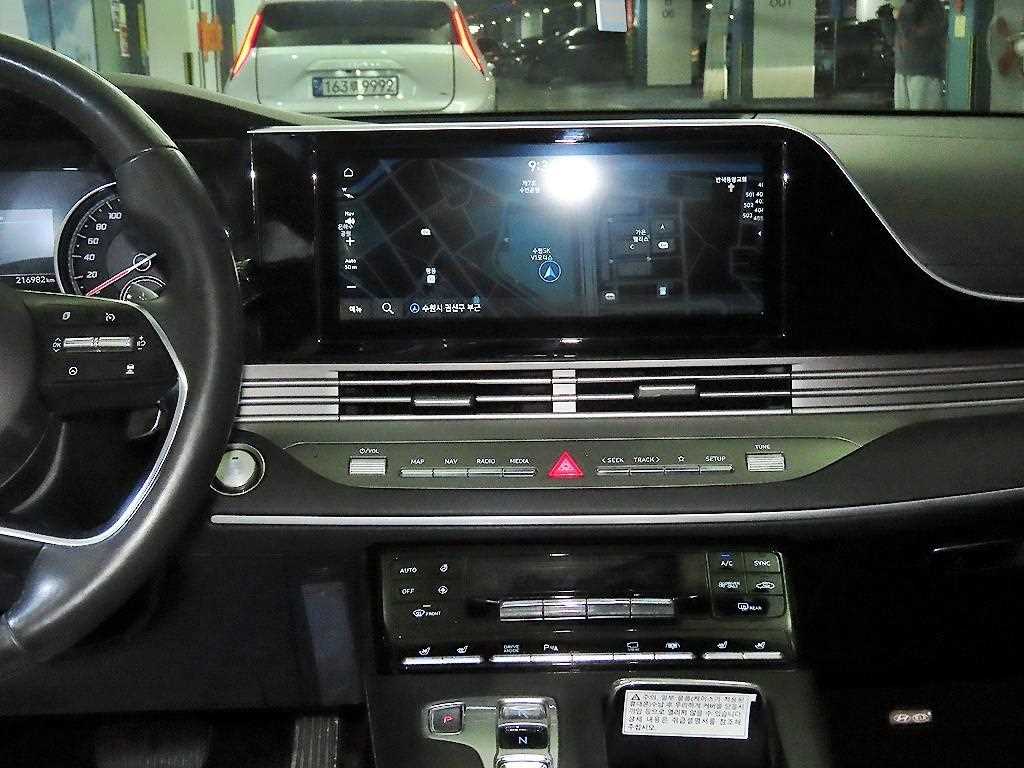 HYUNDAI Grandeur - Vista 11