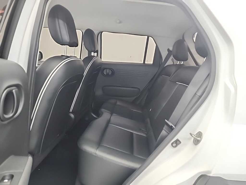 HYUNDAI Casper - Vista 12