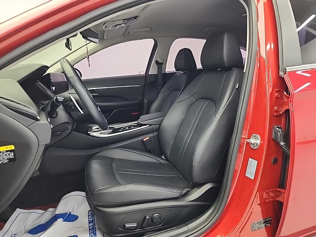 HYUNDAI Sonata - Vista 11