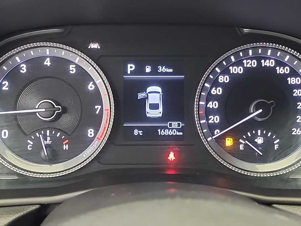 HYUNDAI Sonata - Vista 6