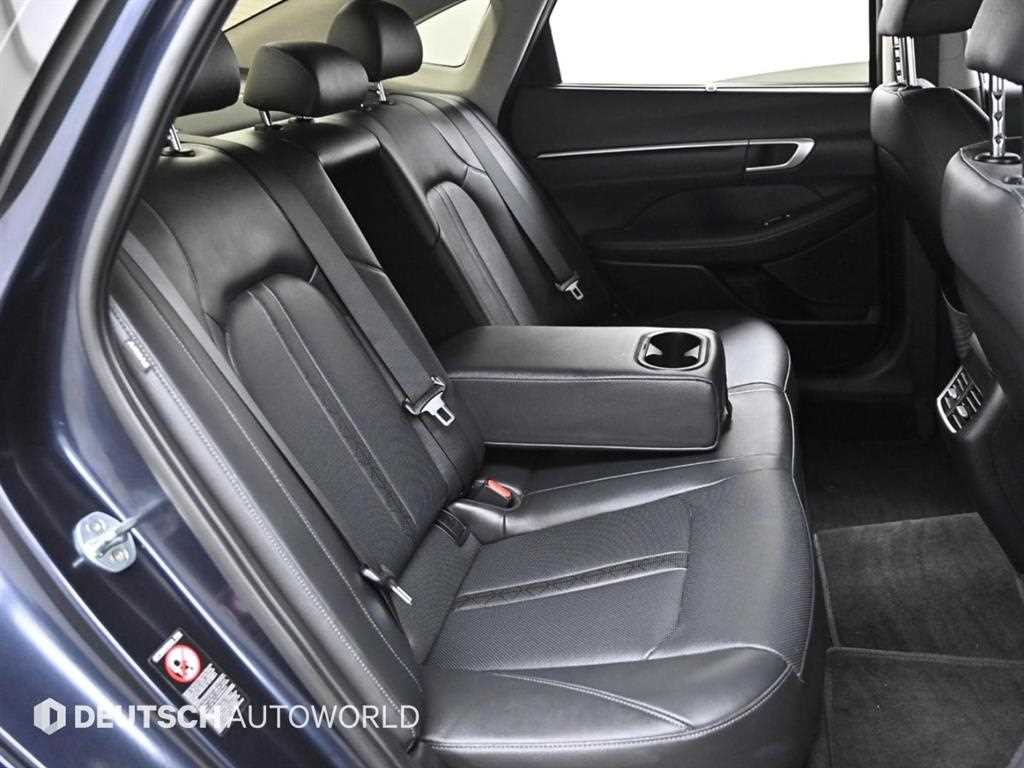 HYUNDAI Sonata - Vista 12