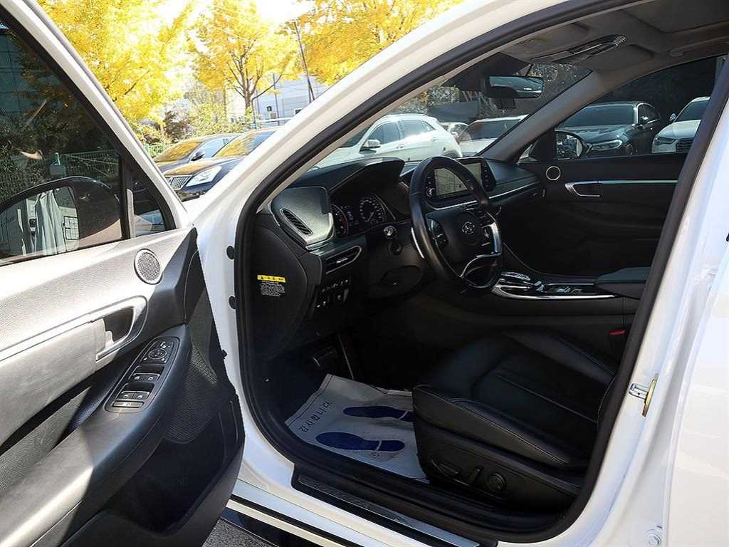 HYUNDAI Sonata - Vista 6