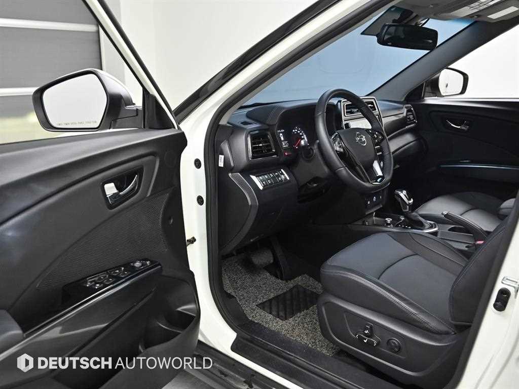 Ssangyong Tivoli - Vista 10