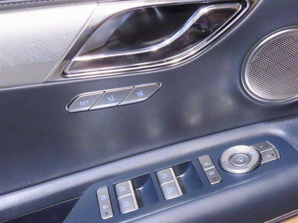 Genesis GV80 - Vista 11