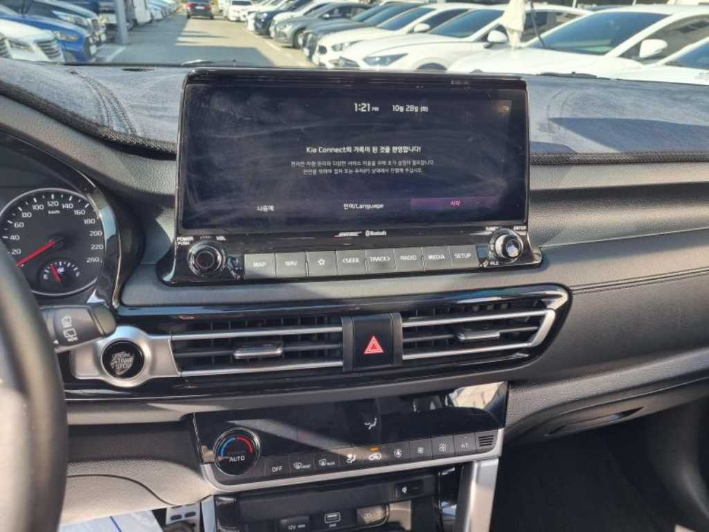 KIA Seltos - Vista 12