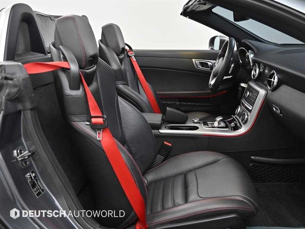 Mercedes Benz SLC Class - Vista 10