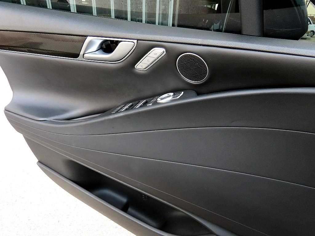 Genesis G80 - Vista 11