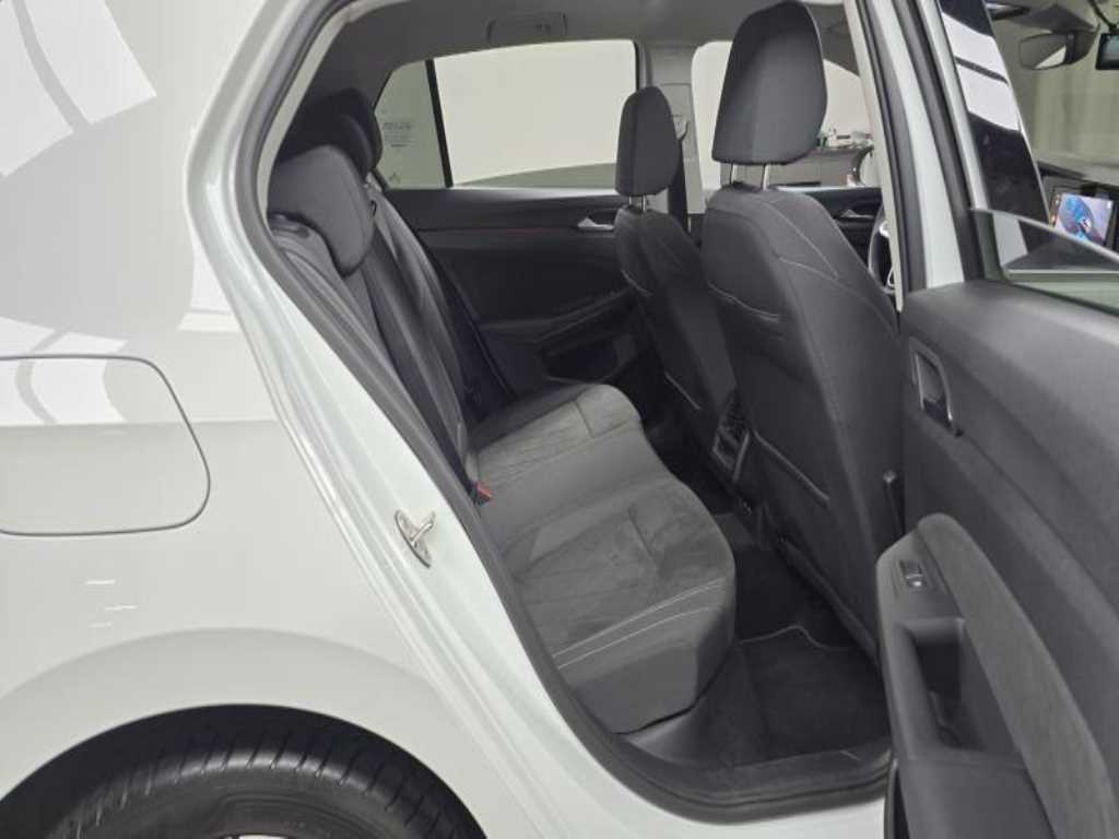 Volkswagen Golf - Vista 12