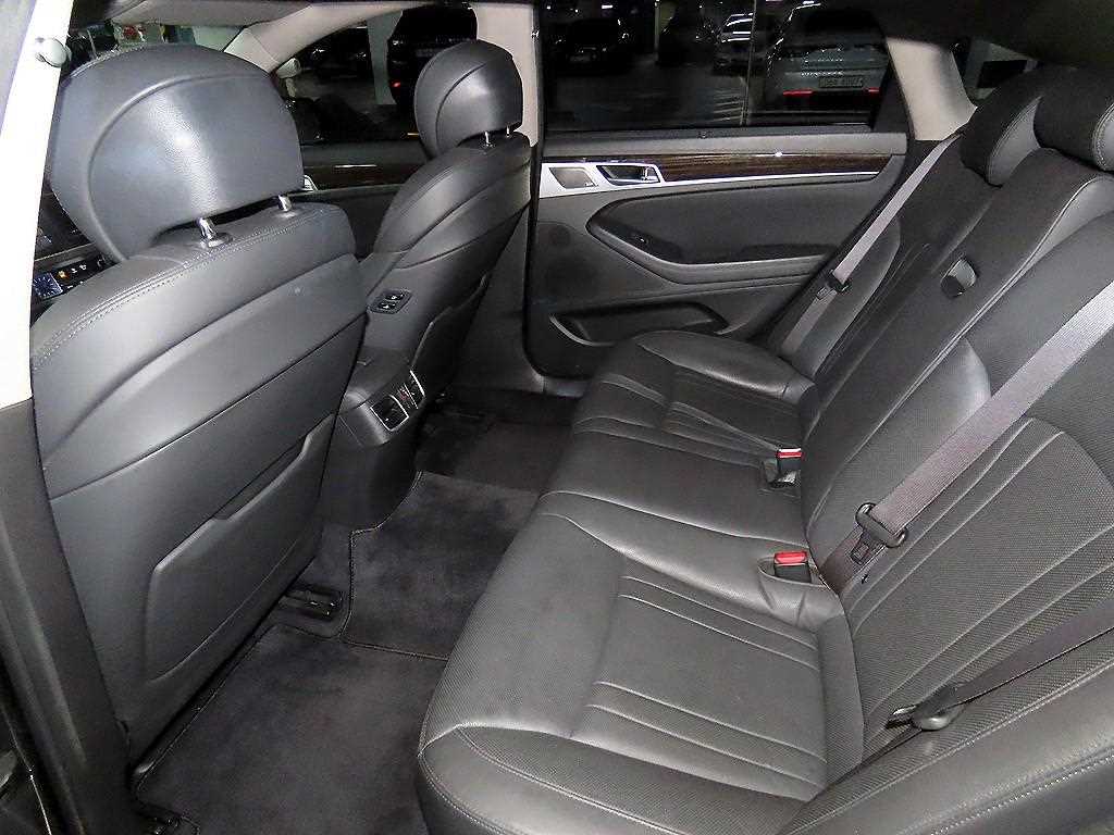 Genesis G80 - Vista 6