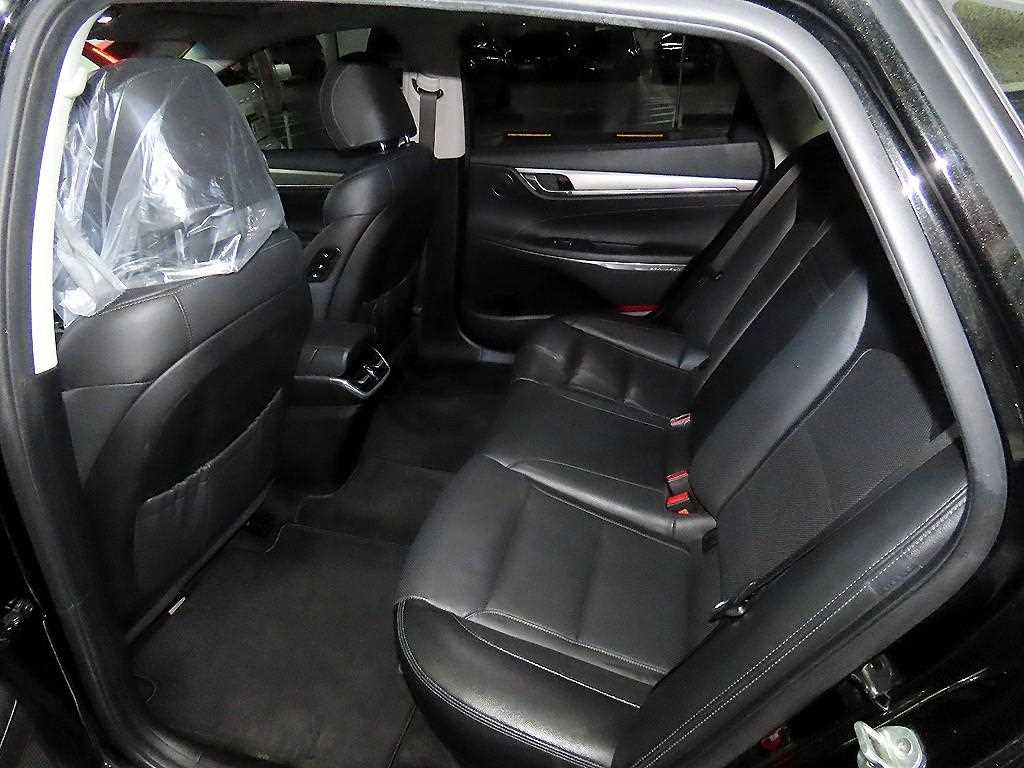 HYUNDAI Grandeur - Vista 7