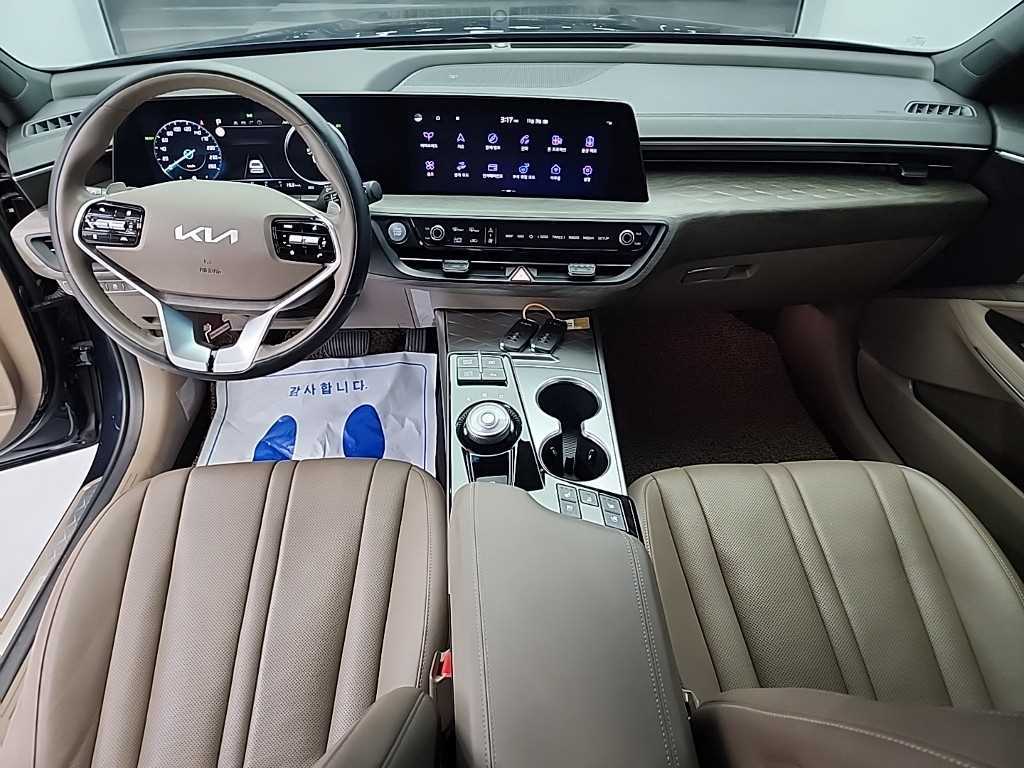 KIA K8 - Vista 7