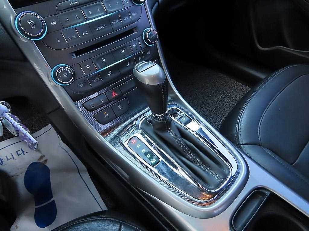 Chevrolet Malibu - Vista 10