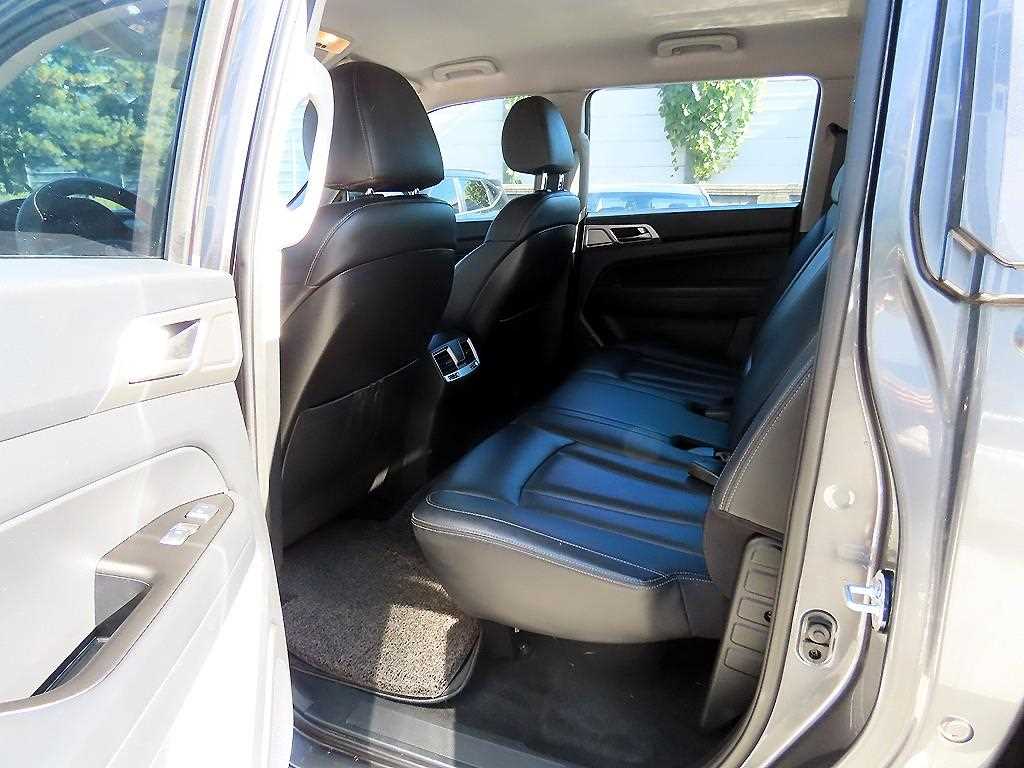 Ssangyong Rexton - Vista 6