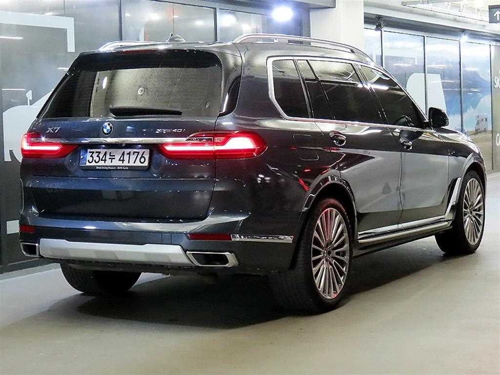 BMW X7 - Vista 4