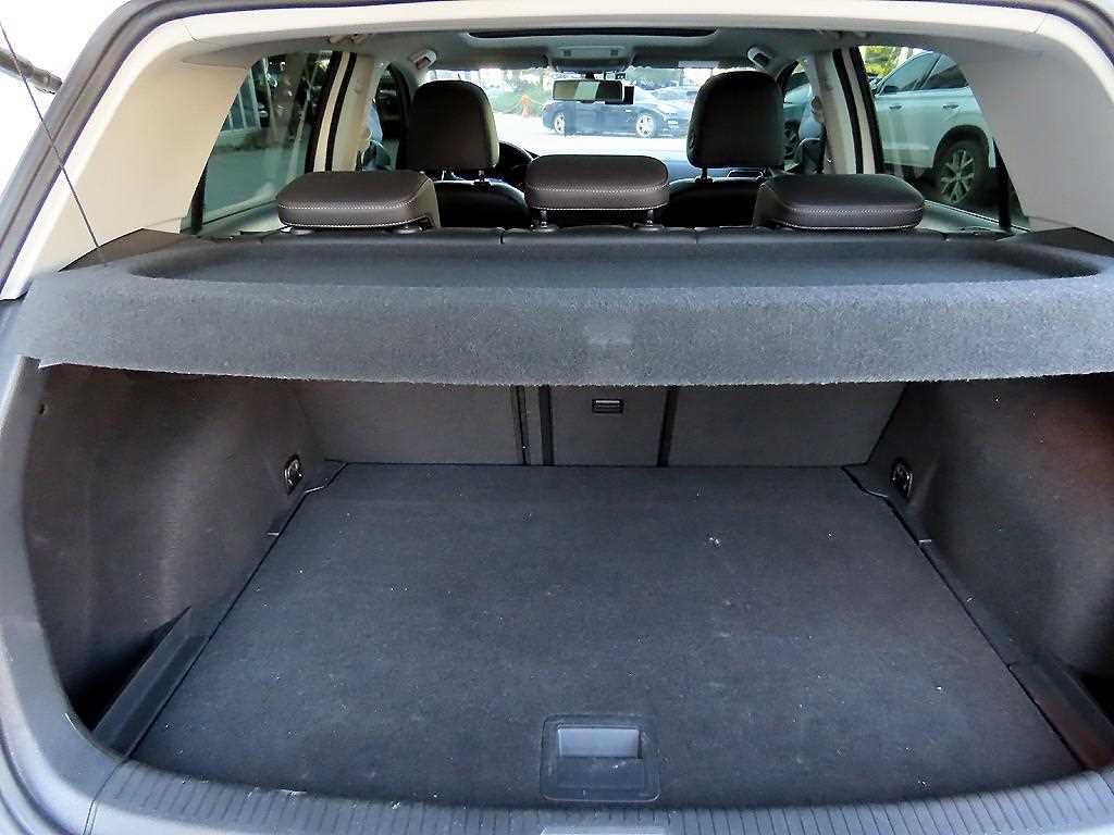 Volkswagen Golf 2014 Blanco - Importación desde Corea - HF Imports Iquique - Foto 18